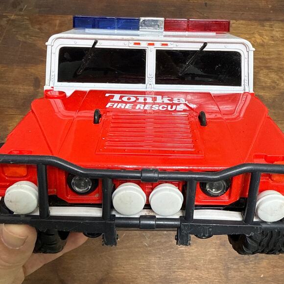 FunRise Tonka '01 Vintage Fire Rescue Hummer Truck Vehicle Lights & Sounds WORKS - Picture 11 of 16